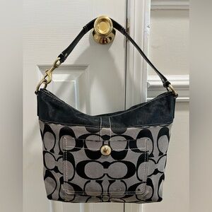 Coach Signature Canvas Black and Gray Ergo Hobo Vintage Handbag! L0771-11689.